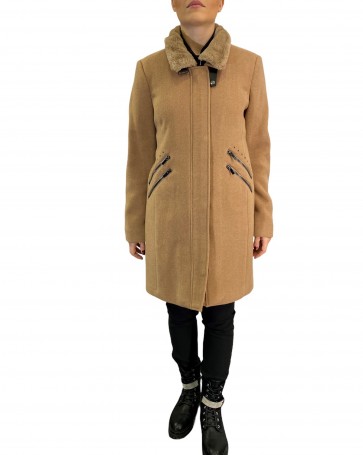 Rever half coat with decorative zippers Camel