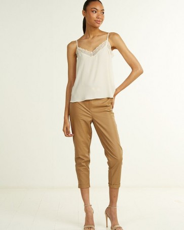 Leather look Lynne pants with gold buttons Caramel 