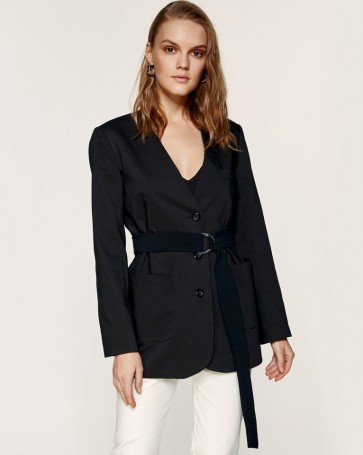 Access jacket with slit and belt Black