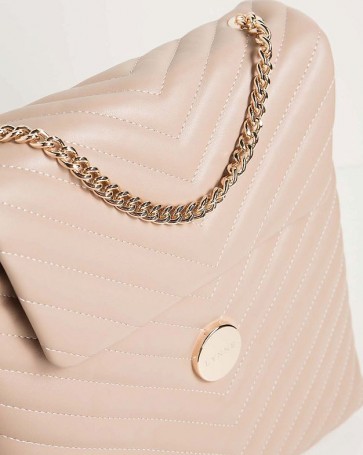 Lynne backpack with chain detail Creme