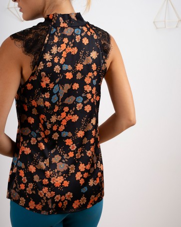 Maki Philosophy printed shirt with lace on the shoulders Black