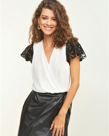 Lynne double breasted blouse with lace sleeves Off White