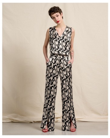 High-waisted Passager trousers with opening Black and White
