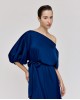 Φόρεμα σατέν Access με ασύμμετρα μανίκια Μπλε