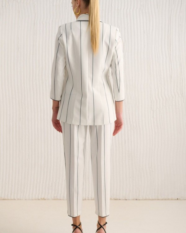 Ριγέ κοστούμι σετ Fibes Fashion Λευκό