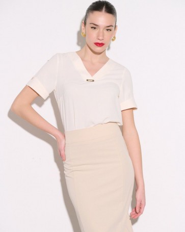 Μπλούζα Fibes Fashion με ιδιαίτερη V λαιμόκοψη Λευκό